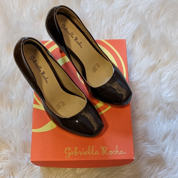 Gabriella Rocha Dark Brown Patent Platform Pump Size 7.5 - Picture 4 of 4
